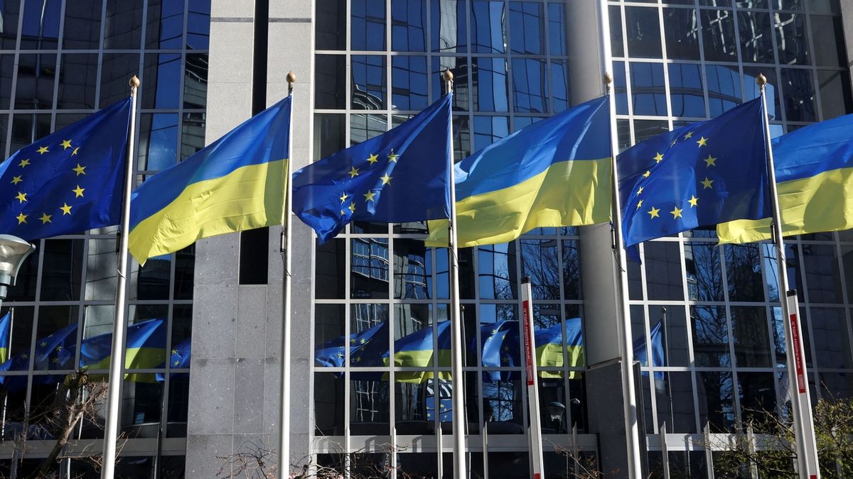 Berlín týdny blokuje pomoc EU Ukrajině. Kvůli půjčce